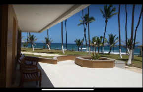 Lindo Apartamento frente praia com serviço de limpeza